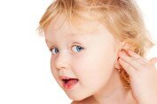 Как правильно ухаживать за ушами после прокола?